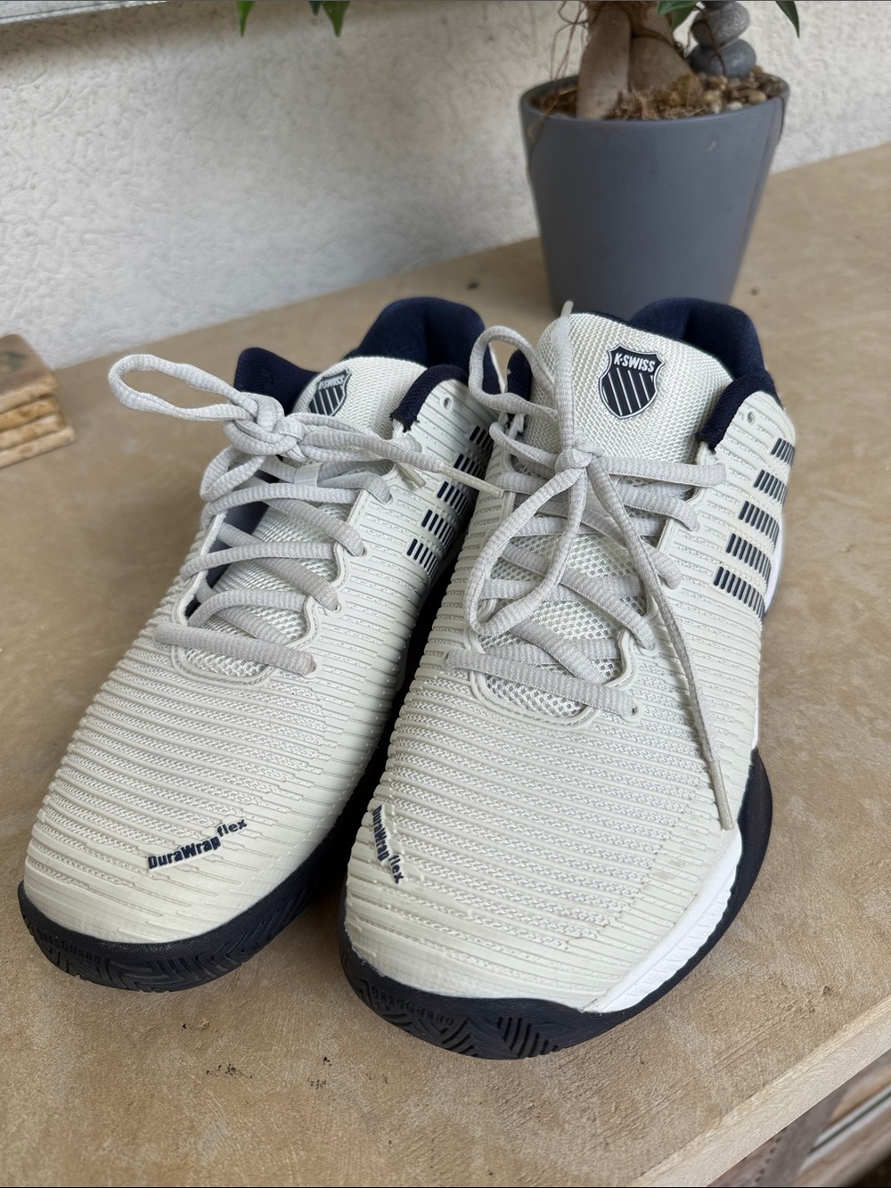 K-Swiss Men’s Light Gray and Navy Athletic Tennis Shoes
